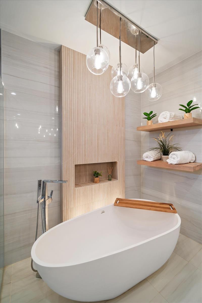 BELLEAIR ESTATES - Residential