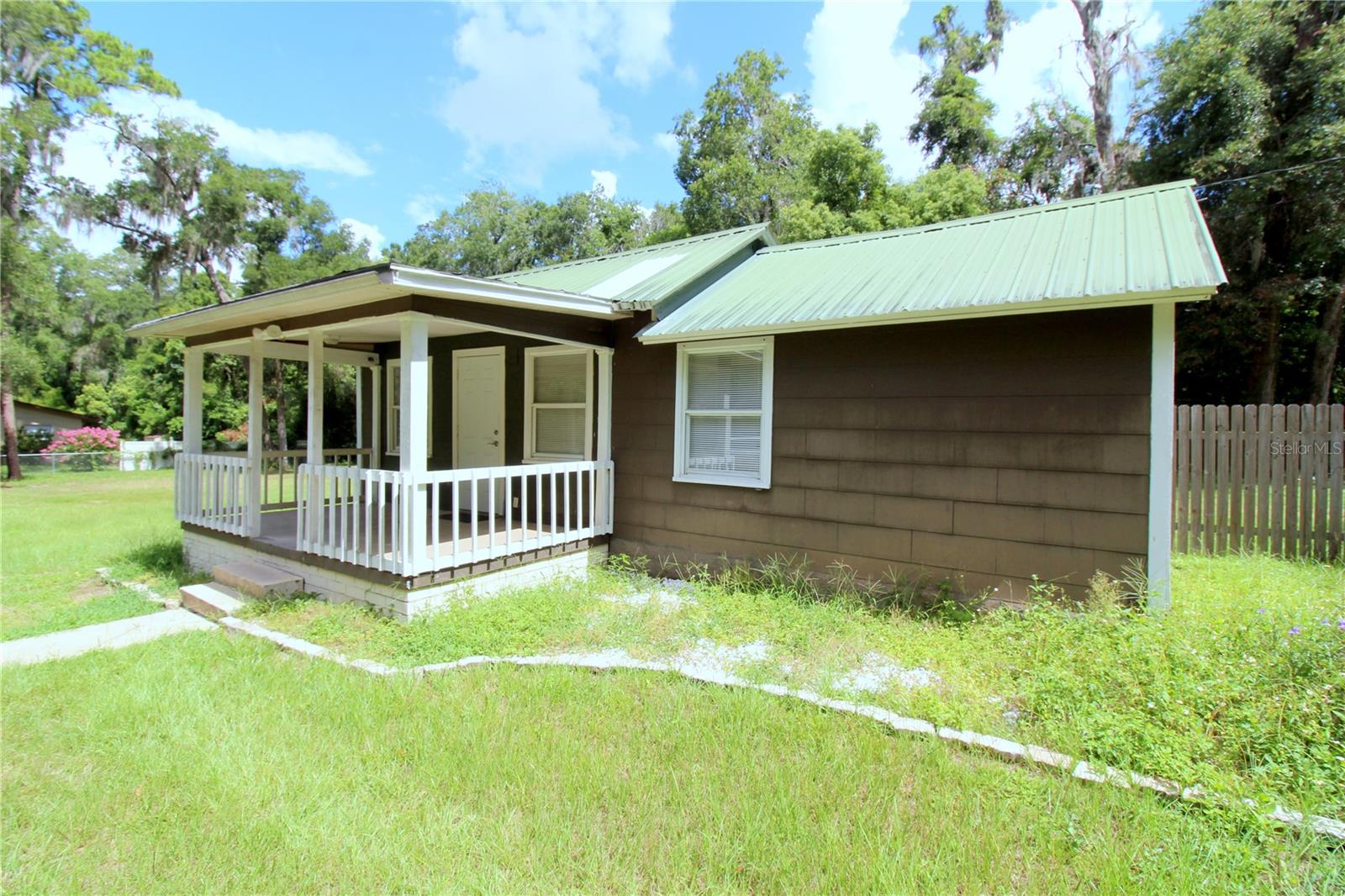 575 NE 33RD STREET