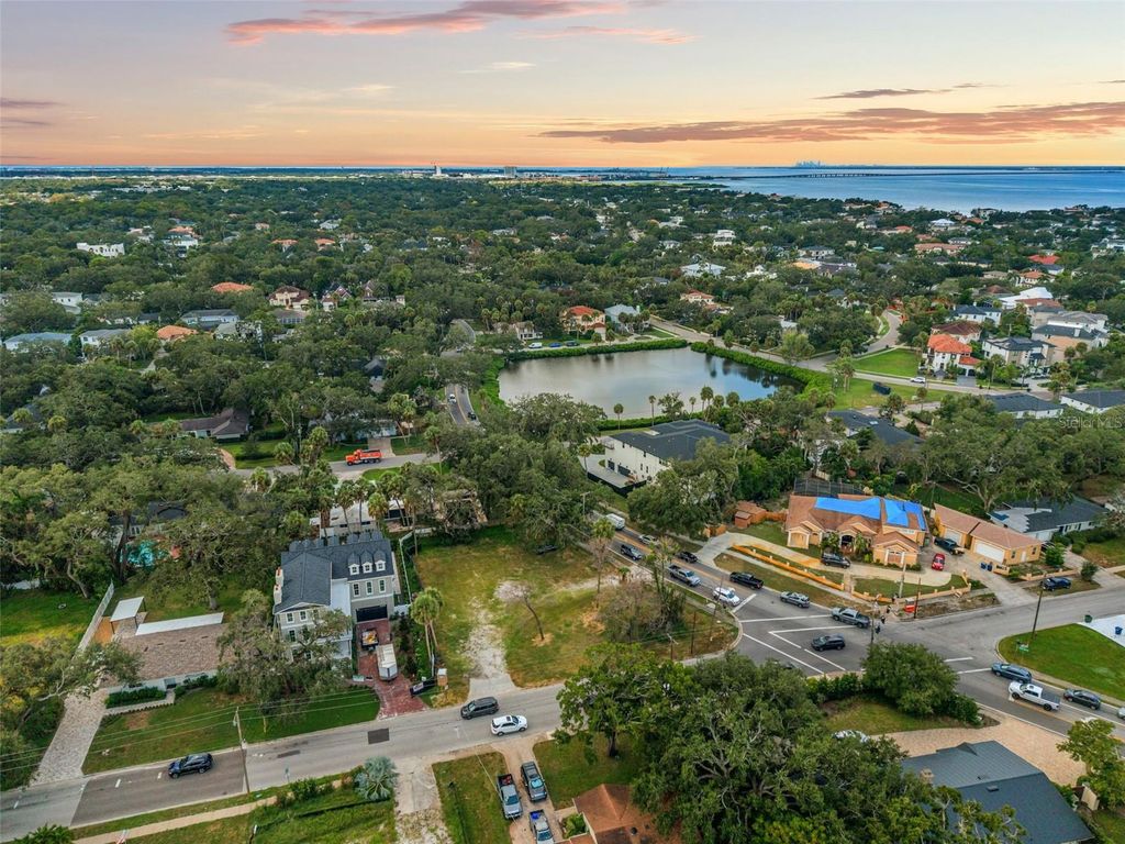 Photo of 2502 S West Shore Boulevard, Tampa, FL 33629 (MLS # TB8525585)