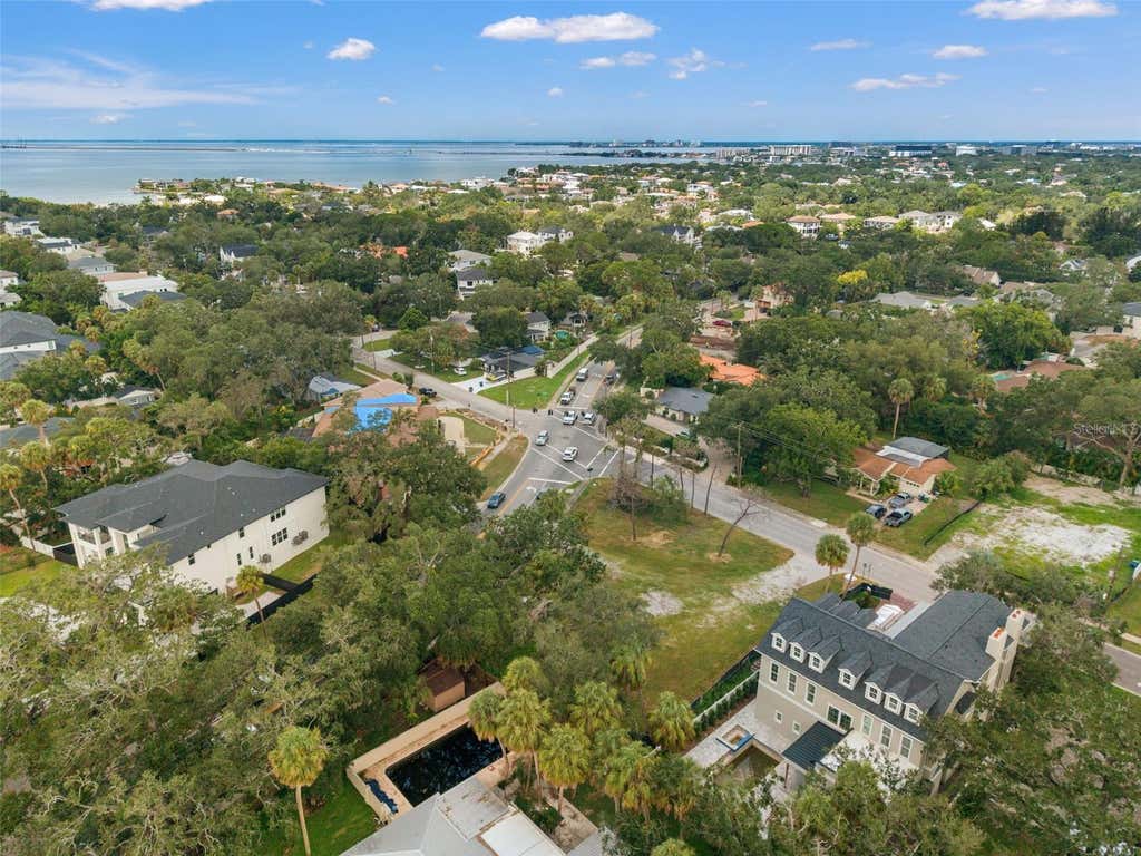 Photo of 2502 S West Shore Boulevard, Tampa, FL 33629 (MLS # TB8525585)