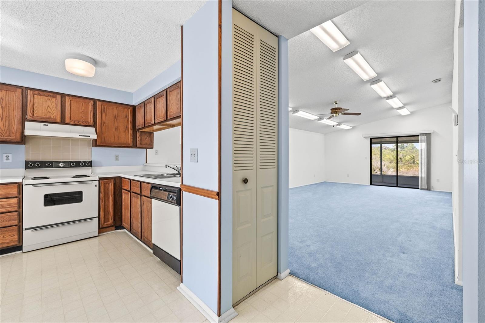 770 ARTHURS COURT