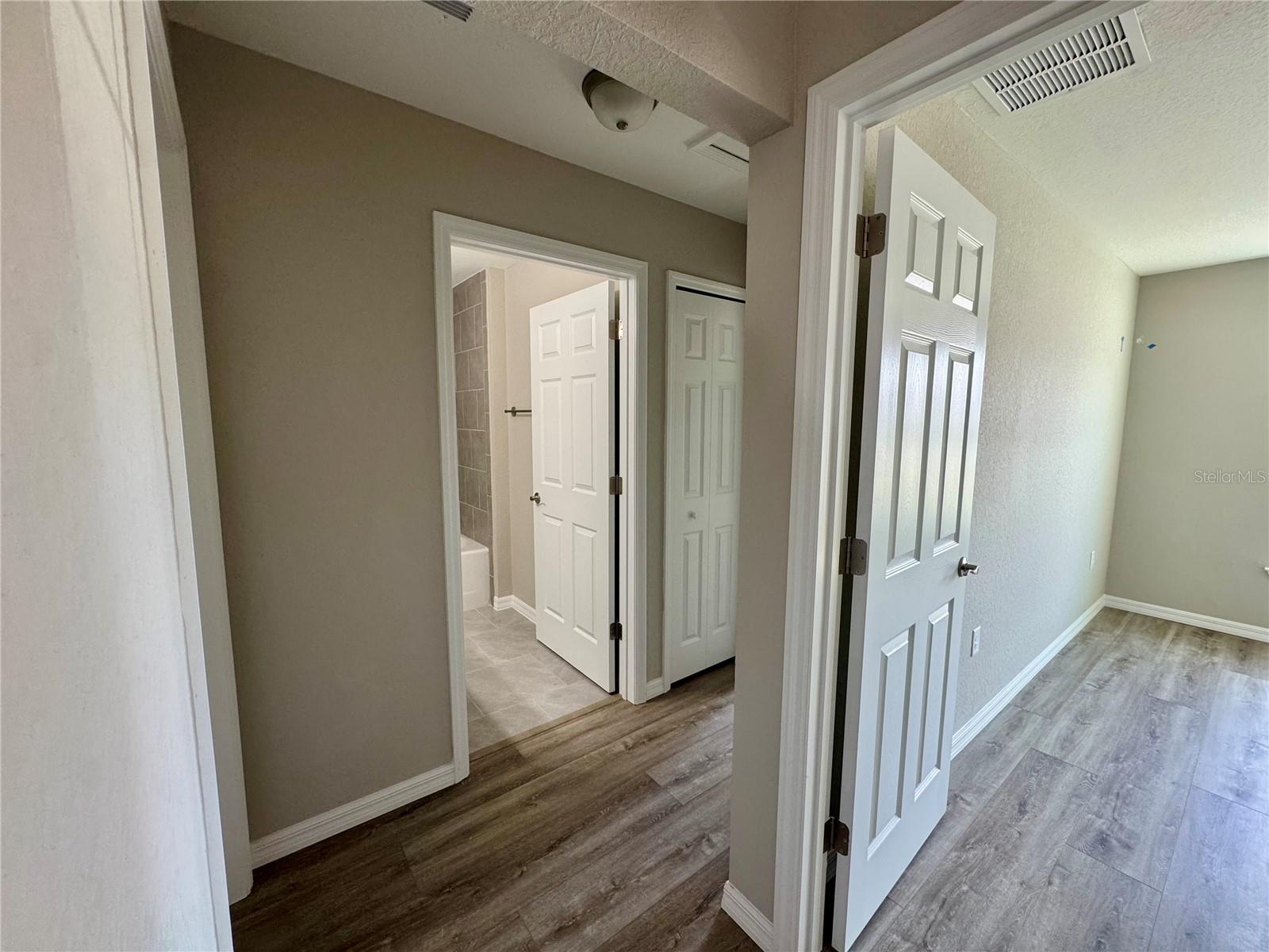 ROLLING HILLS UN 01 03 - Residential