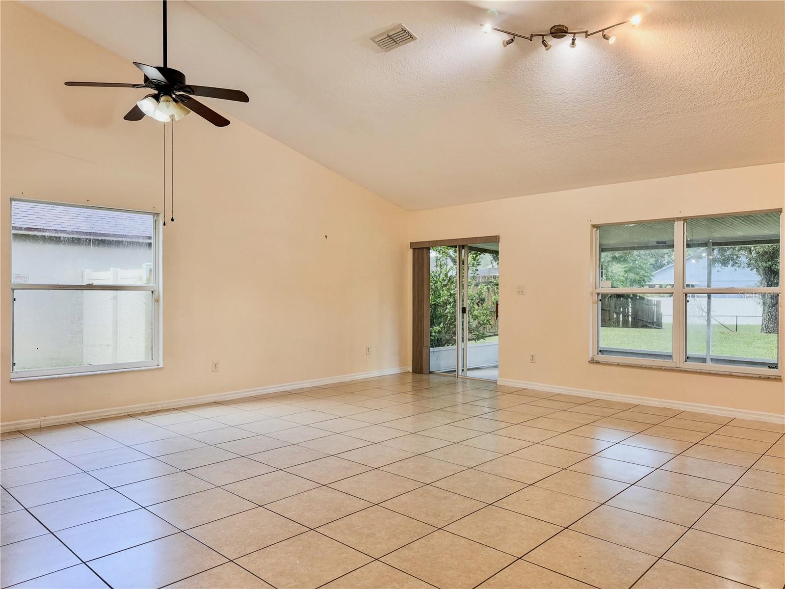 10624 CREEL COURT