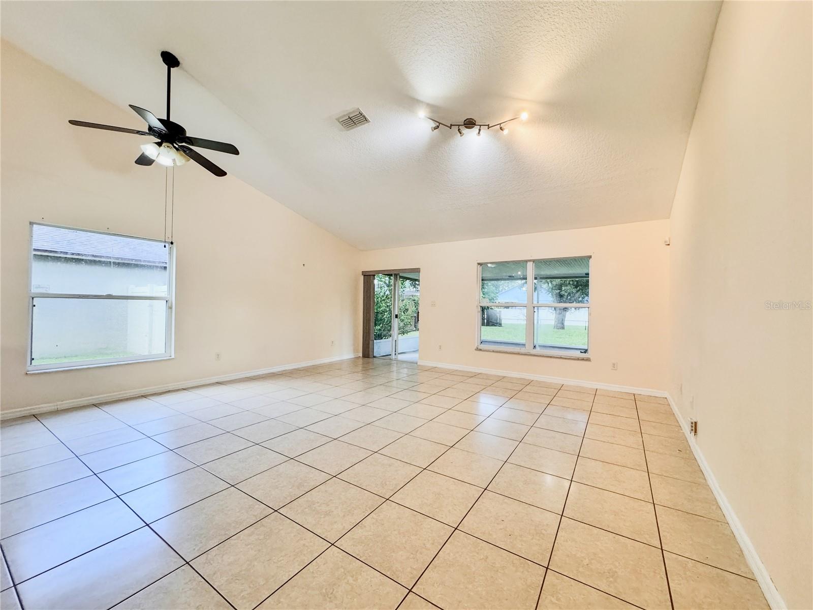 10624 CREEL COURT