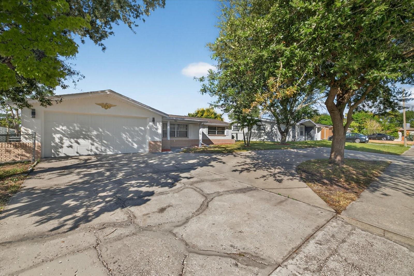 GULF HIGHLANDS - Residential