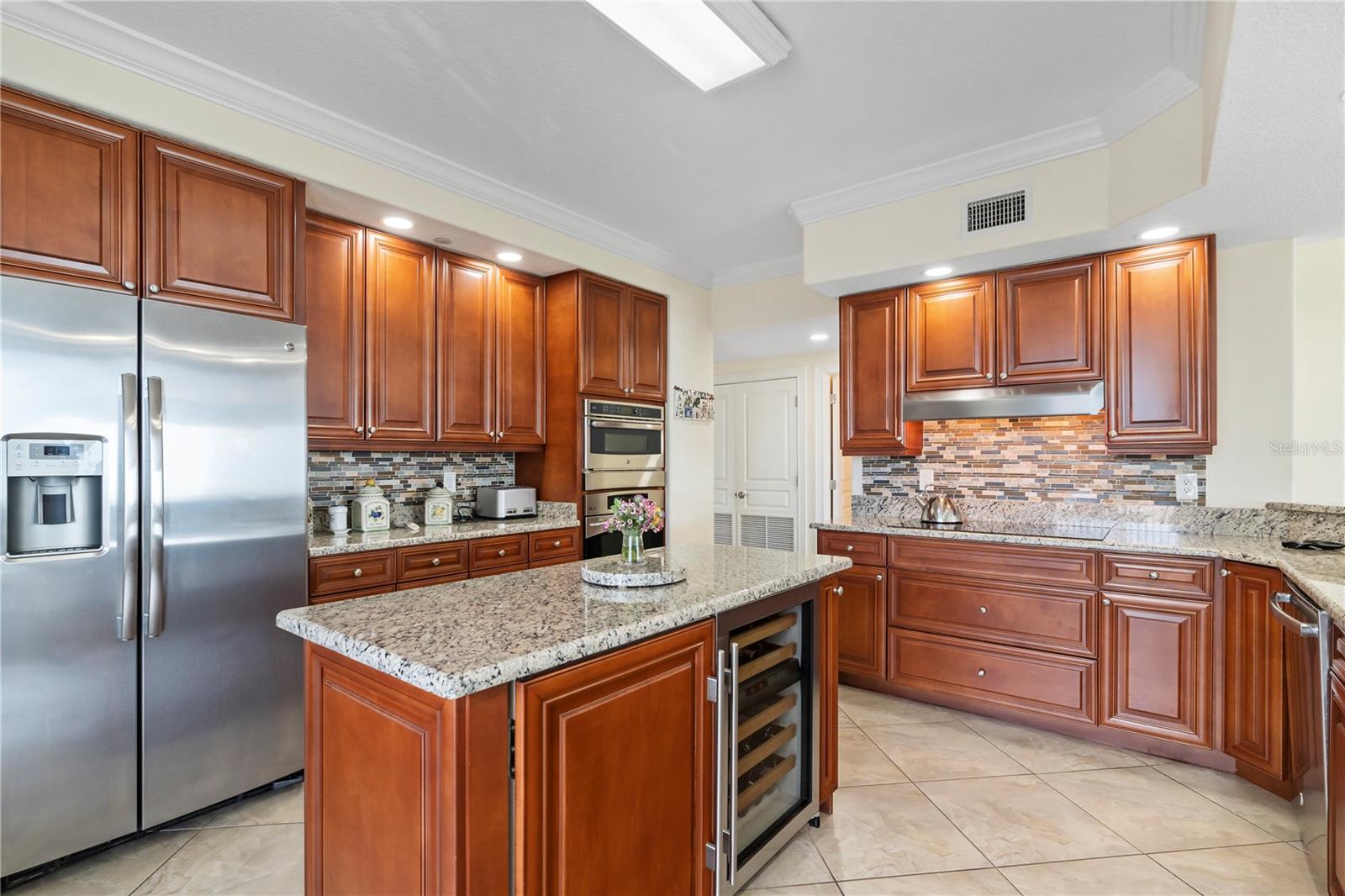 OCEANIQUE OCEANFRONT A CONDO - Residential