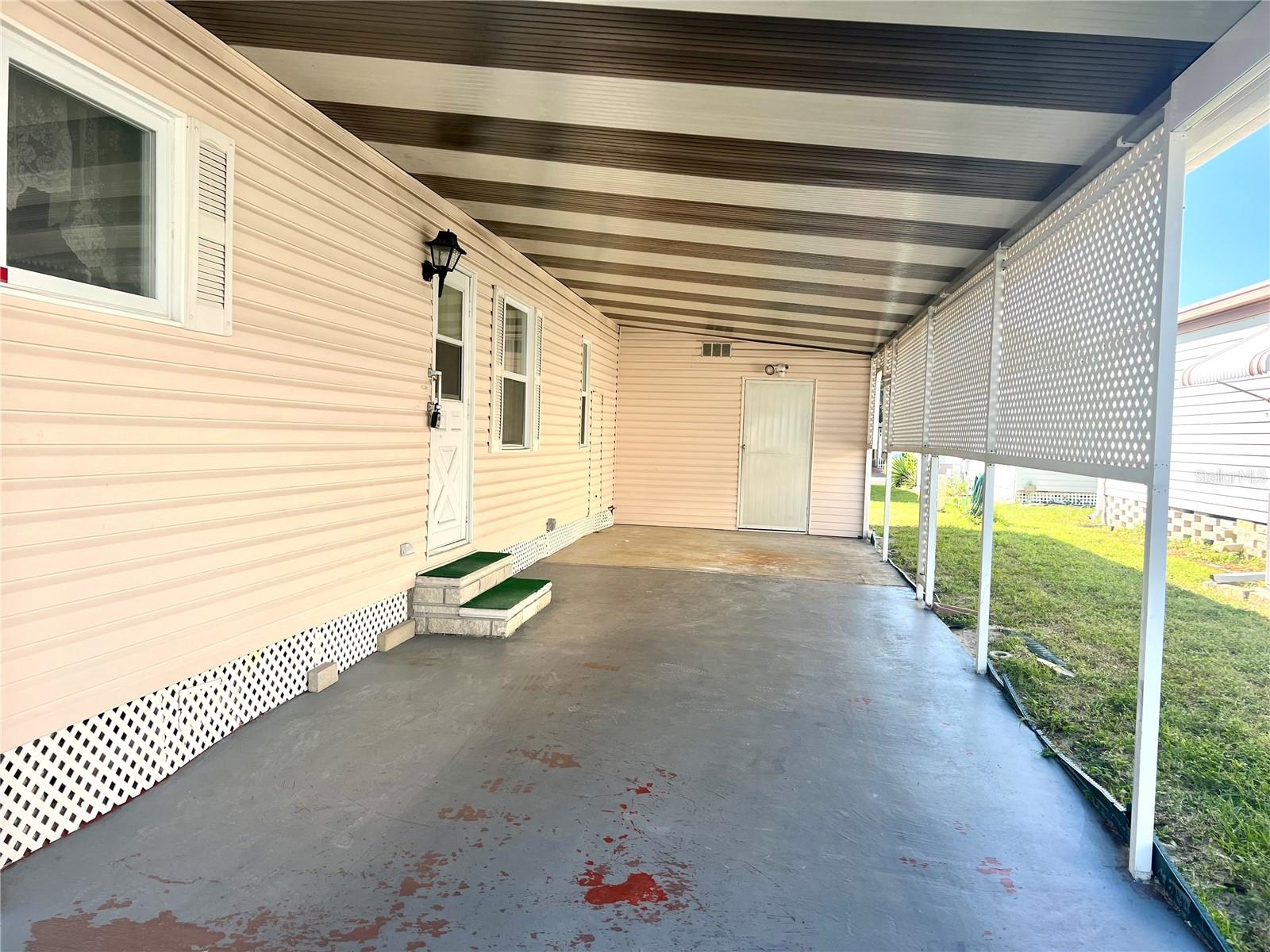 PALM HILL MOBILE HOME PARK UNREC - Residential Lease