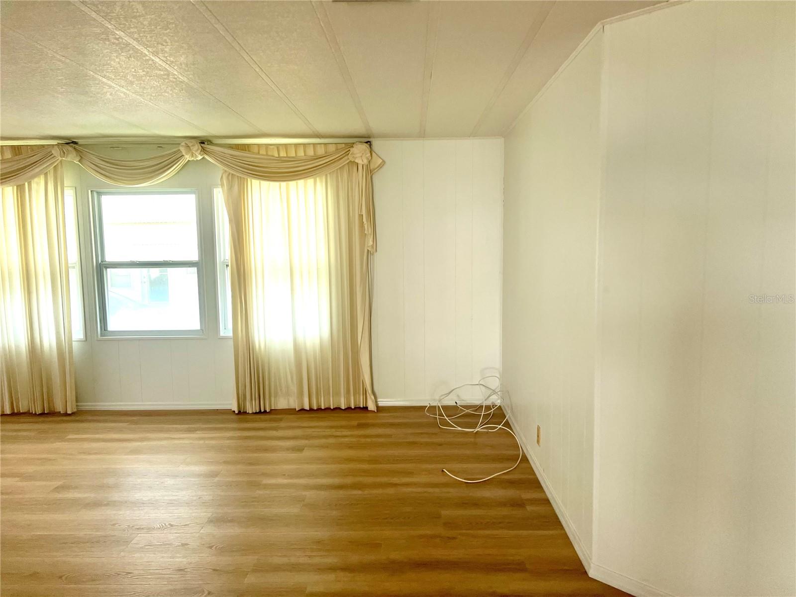 PALM HILL MOBILE HOME PARK UNREC - Residential Lease