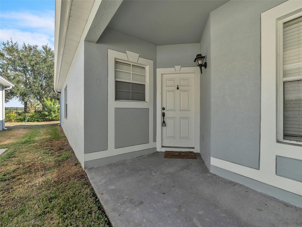 Photo of 6927 Surrey Hill Place, Apollo Beach, FL 33572 (MLS # TB8449516)