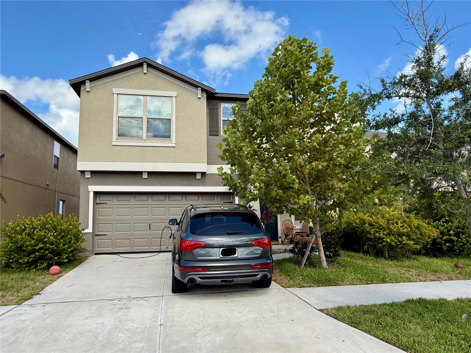 Discover this stunning 6-bedroom, 3-bathroom home in the vibrant Cypress Creek community of Sun City Center. Built in 2022, this 2,900+ sq ft, two-story gem boasts an open-concept design with a spacious great room, a gourmet kitchen featuring stainless steel appliances, an oversized island, and abundant cabinetry. A convenient first-floor bedroom and full bath are perfect for guests or multigenerational living.
Upstairs, a versatile loft serves as a secondary living space, home office, or playroom. The primary suite offers a walk-in closet and a luxurious en-suite bathroom with dual vanities. All bedrooms are generously proportioned with ample closet space. Additional features include a dedicated laundry room and a two-car garage.
Ideally located near Cypress Creek schools, parks, shopping, and major highways (I-75 and US-301), this home provides easy access to Apollo Beach and Tampa Bay's coastal attractions. Enjoy community amenities such as a pool, playground, and scenic walking trails.