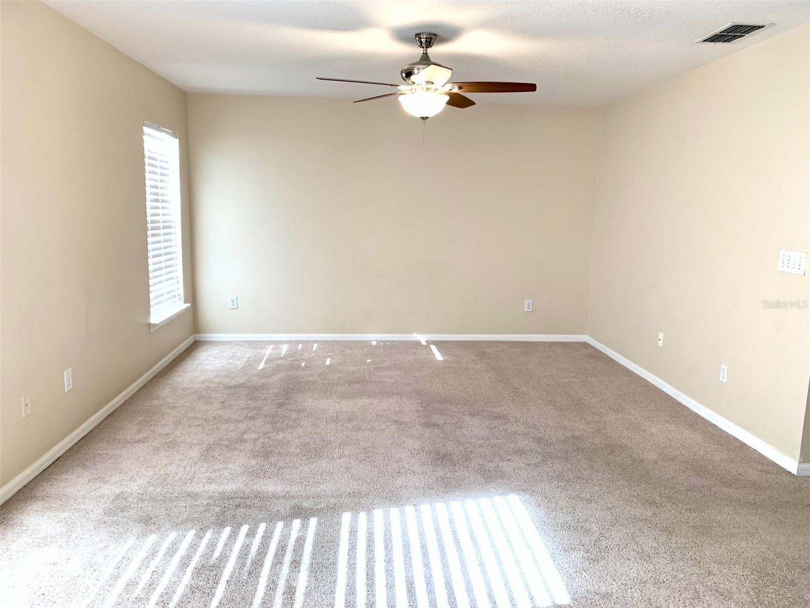 CHASE GROVES UNIT 3 - Residential Lease