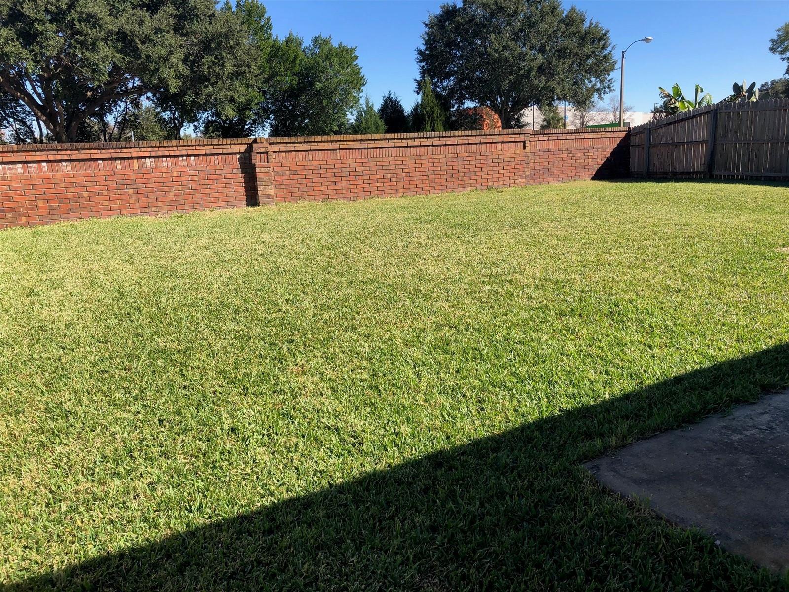 CHASE GROVES UNIT 3 - Residential Lease