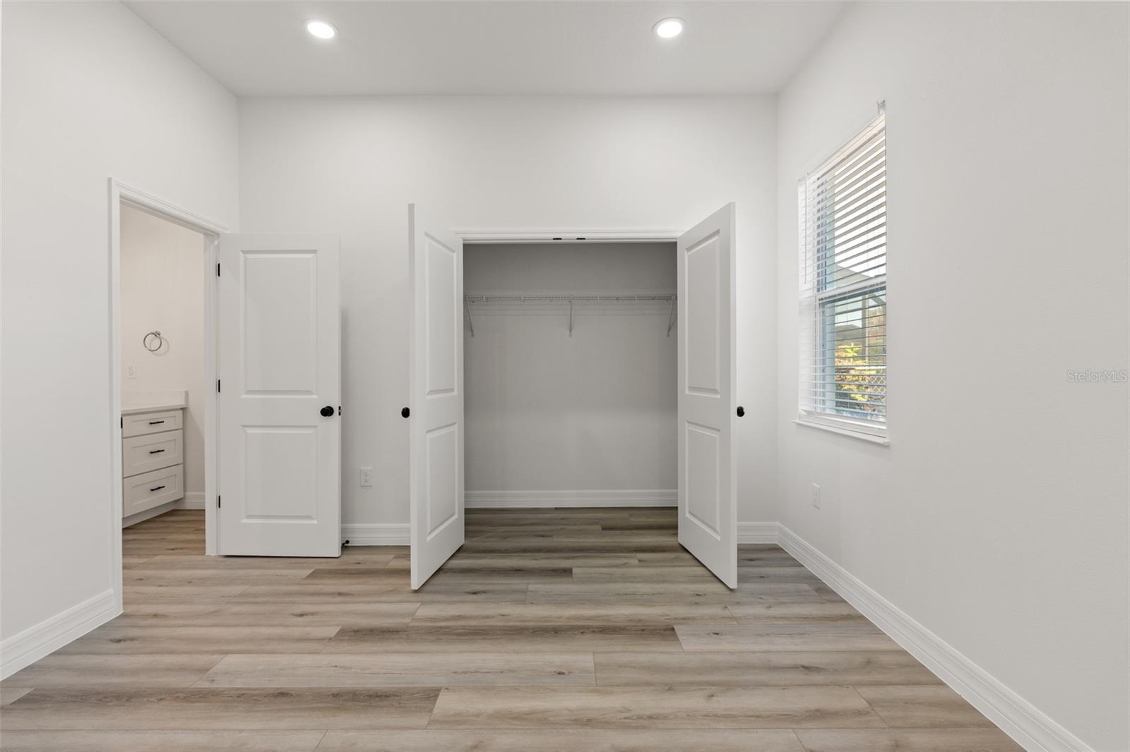 BEACON WOODS VILLAGE - Residential