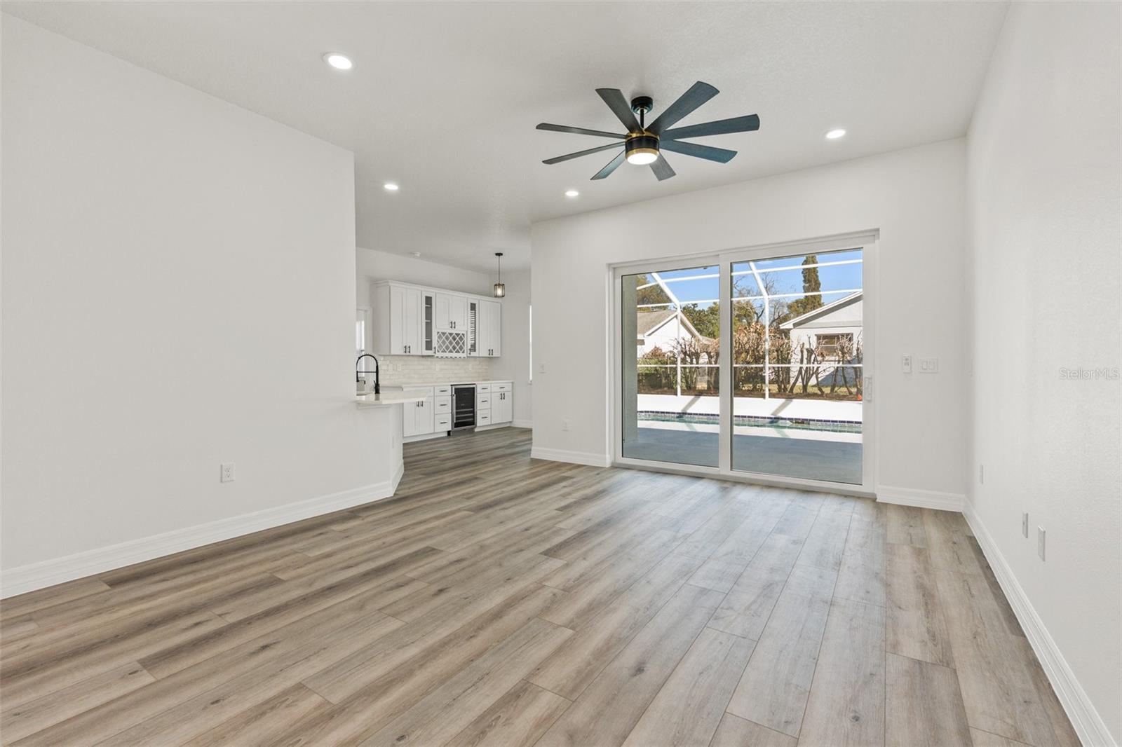 BEACON WOODS VILLAGE - Residential