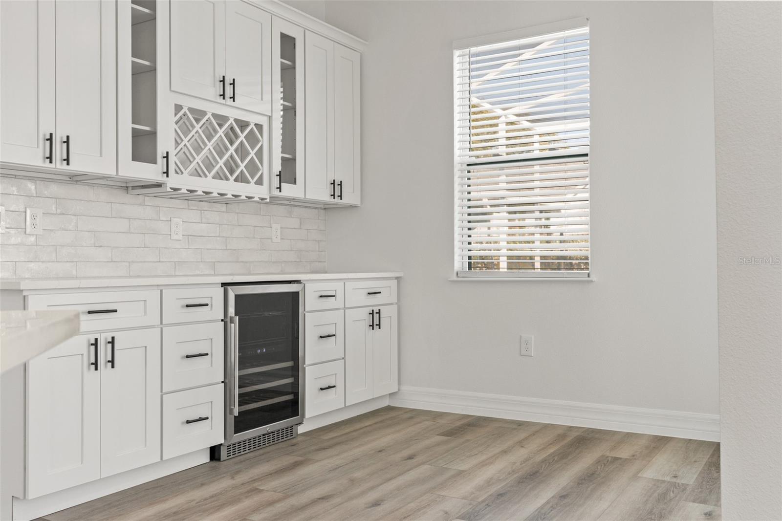 BEACON WOODS VILLAGE - Residential