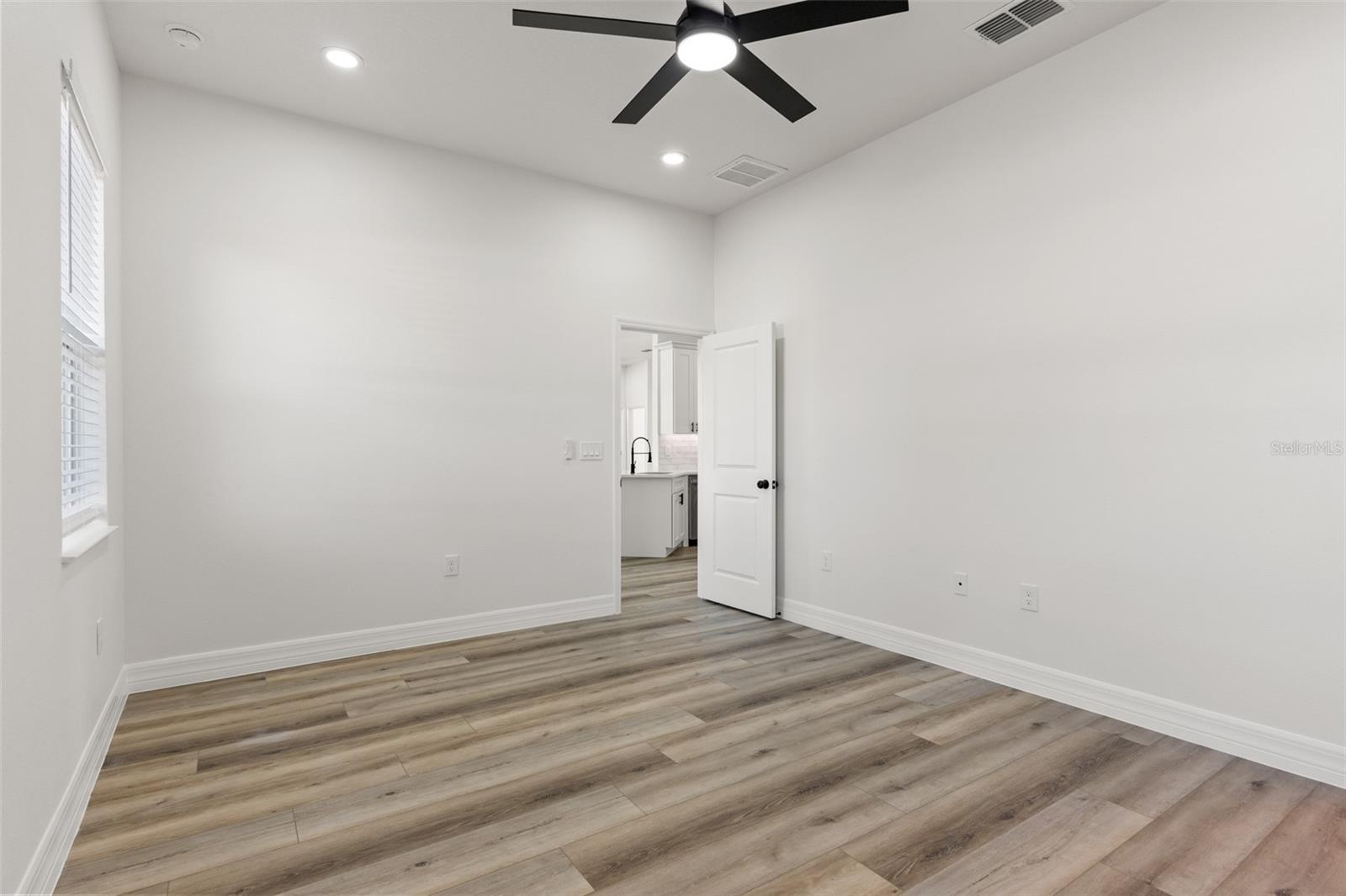 BEACON WOODS VILLAGE - Residential