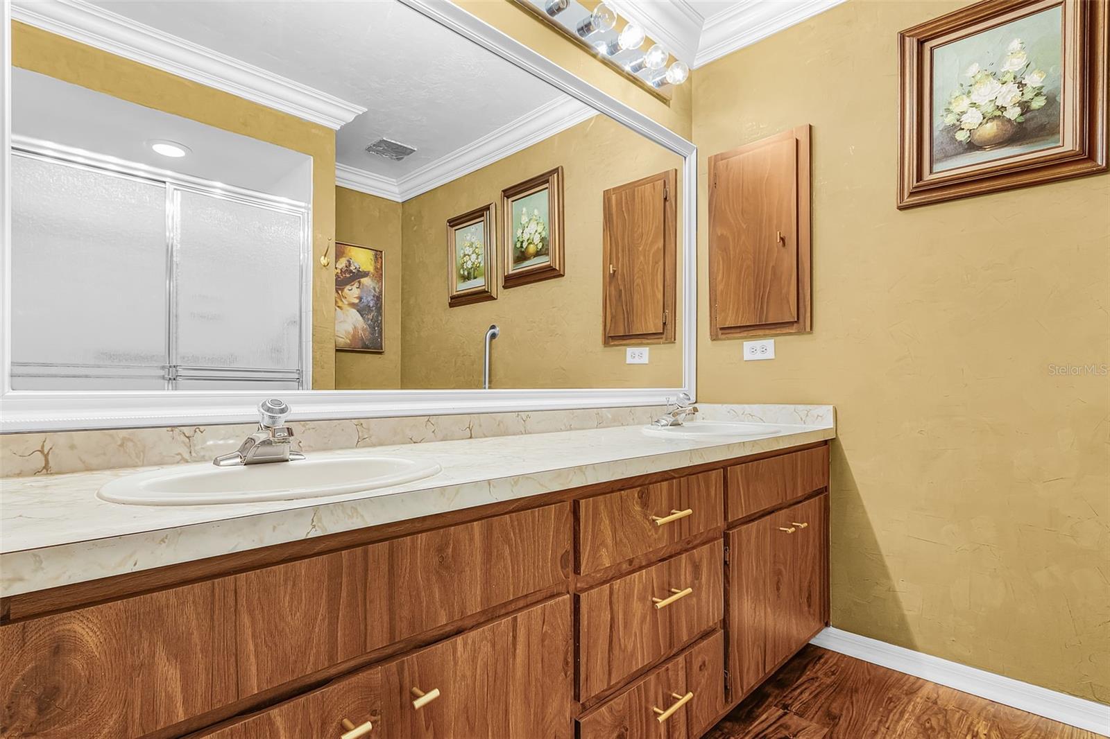 WHISKEY CREEK VILGE GREEN S EC 12 OR 1614 PG 1187 - Residential