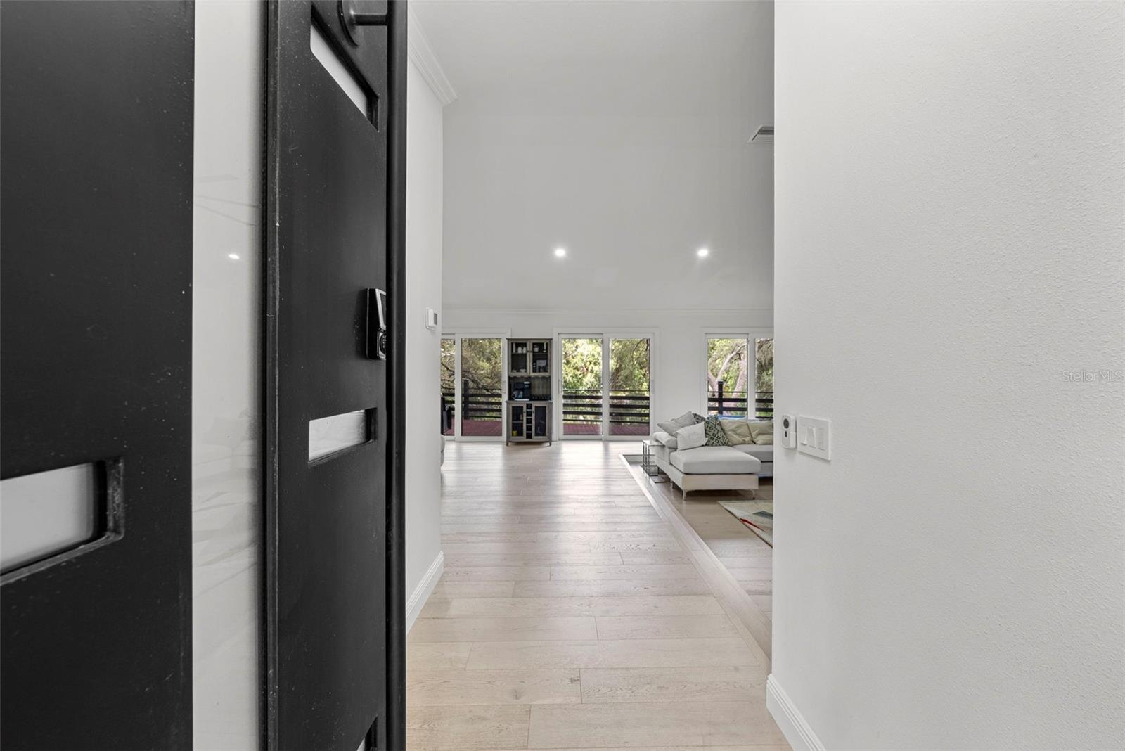 900 OAK HOLLOW PLACE