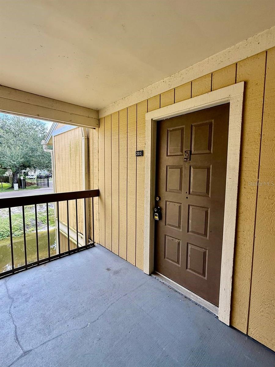 STONE CREEK POINTE A CONDOMINI - Residential Lease