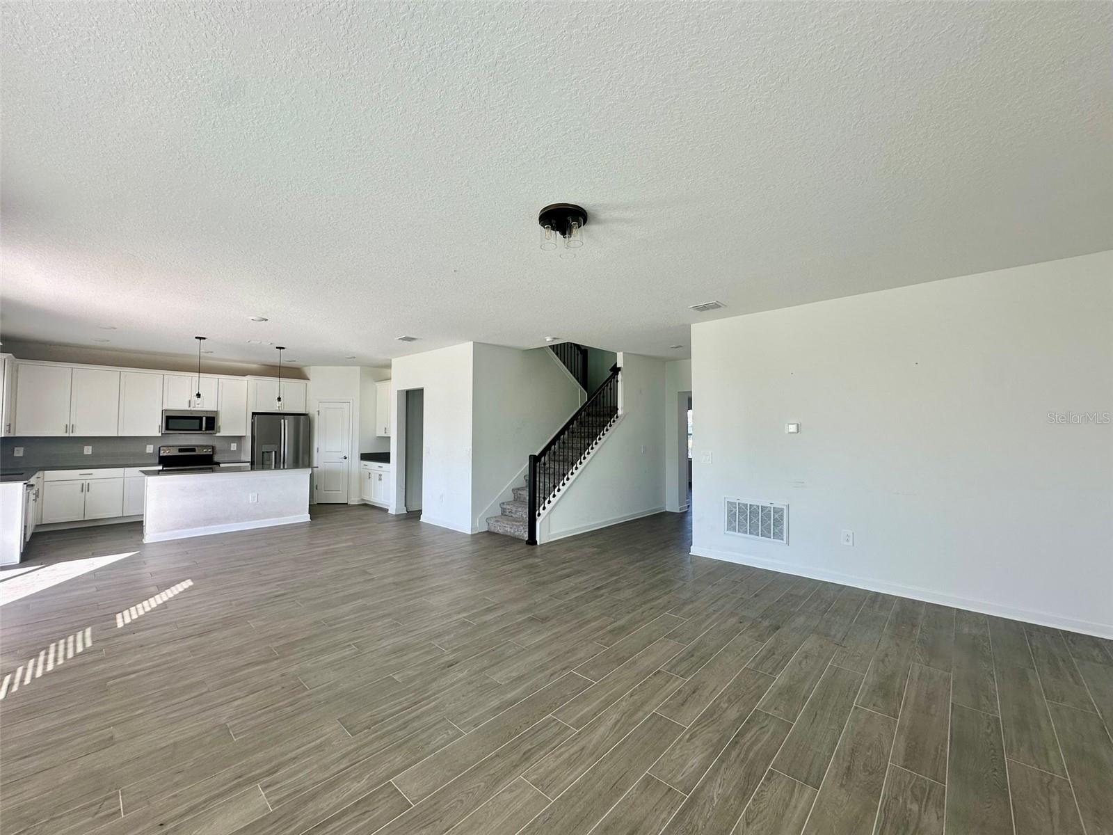 BRIDGEWALK PH 1B 2A & 2B - Residential Lease