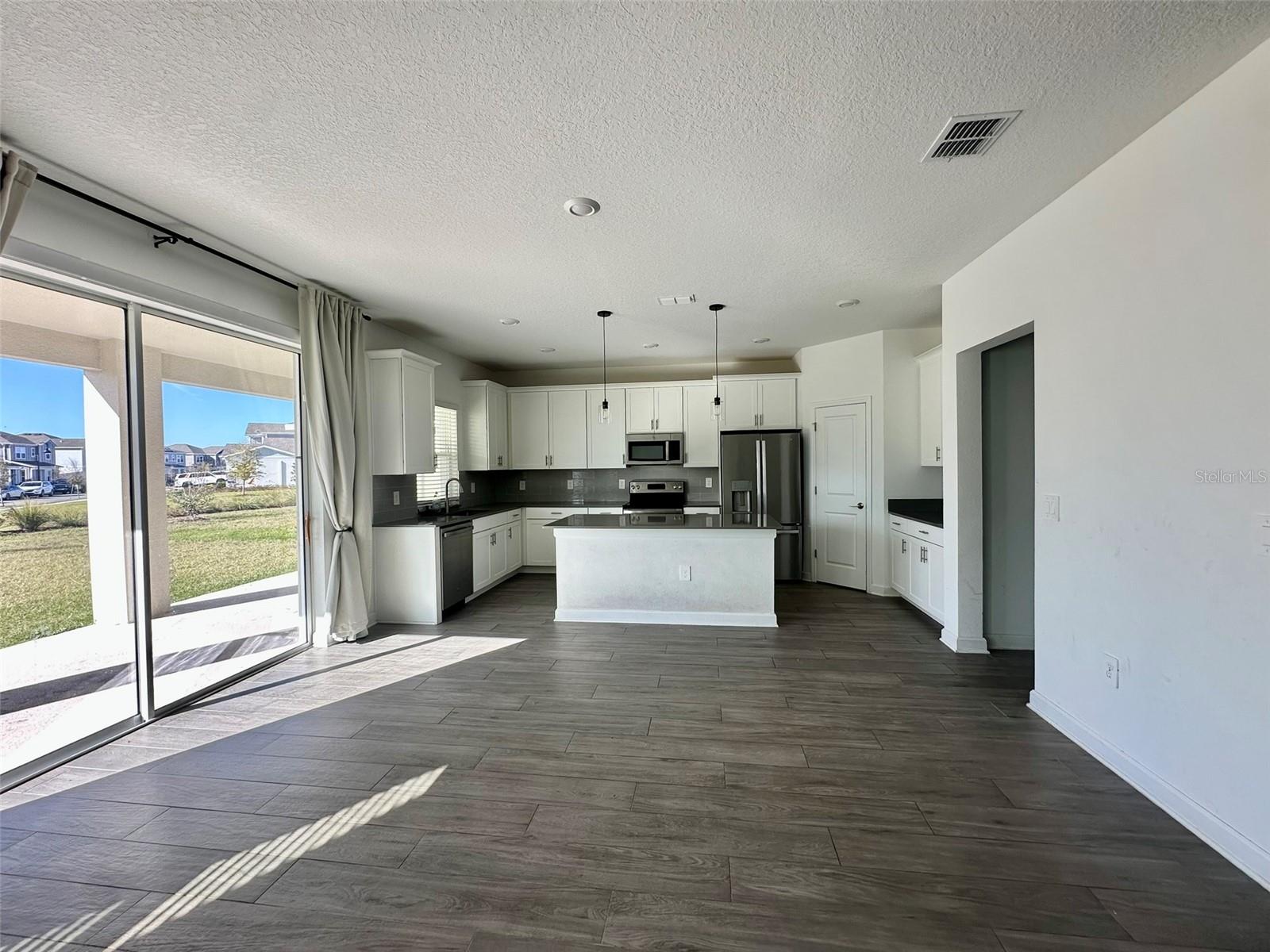 BRIDGEWALK PH 1B 2A & 2B - Residential Lease