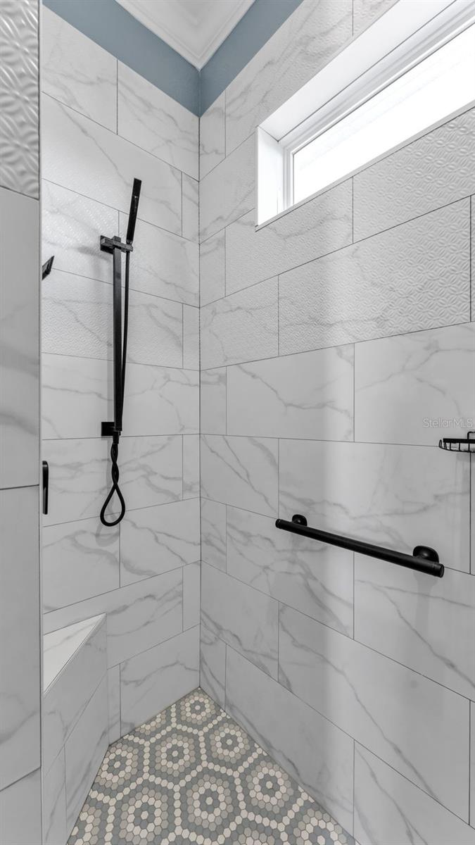 BAY LAKE RESIDENCE - Residential