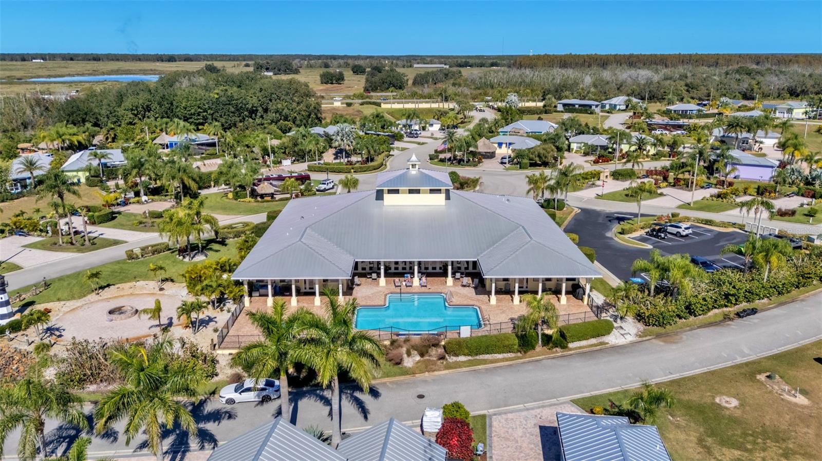 BAY LAKE RESIDENCE - Residential