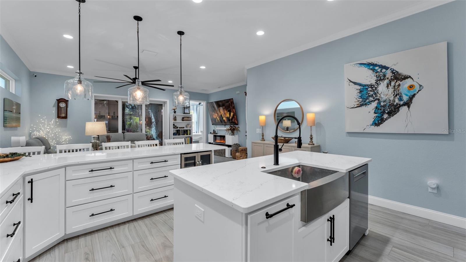 BAY LAKE RESIDENCE - Residential