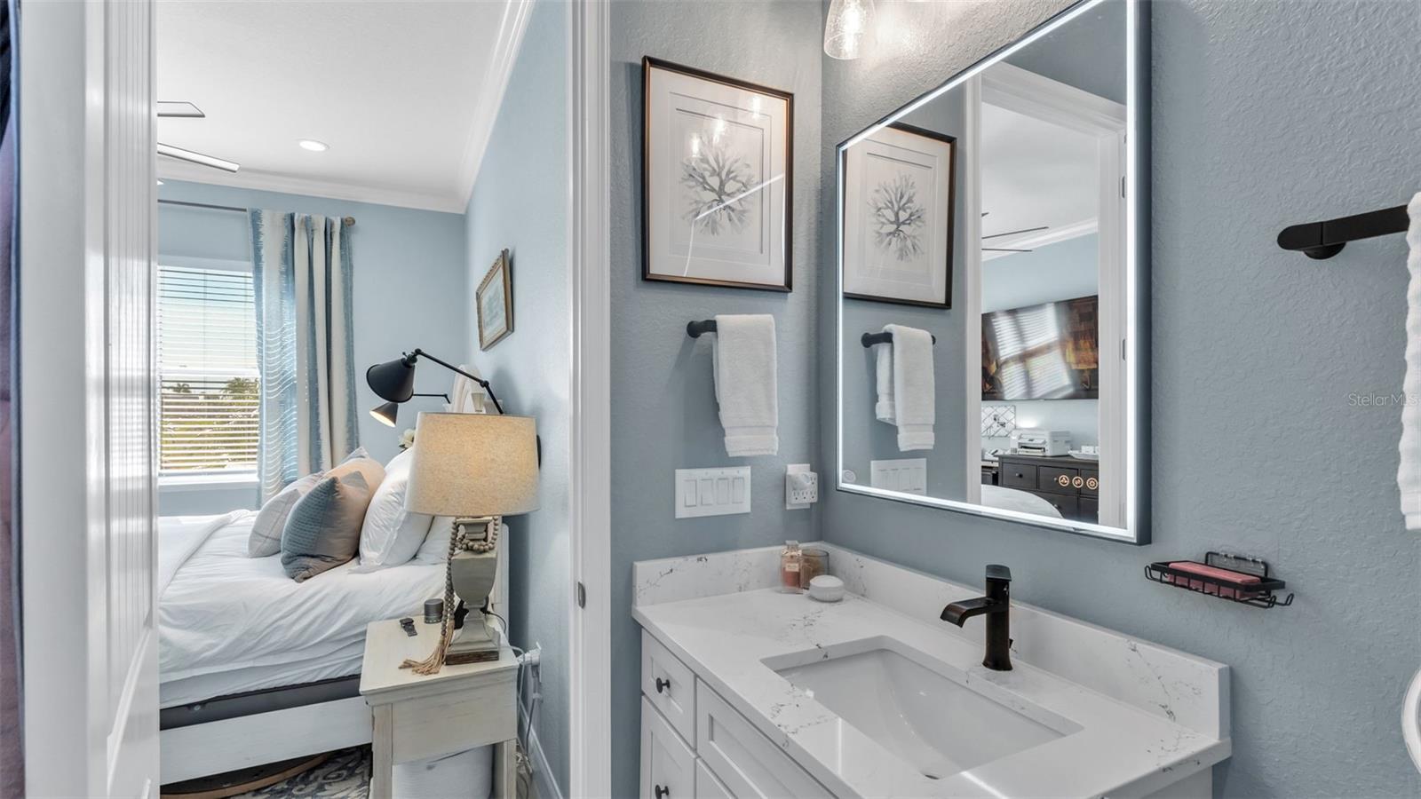 BAY LAKE RESIDENCE - Residential