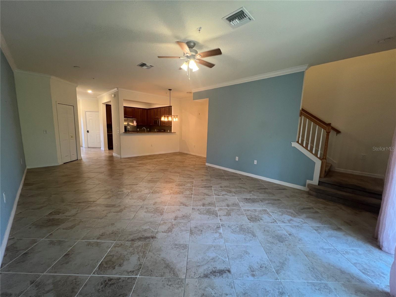 GRAN PARADISO TWNHMS 1B - Residential Lease