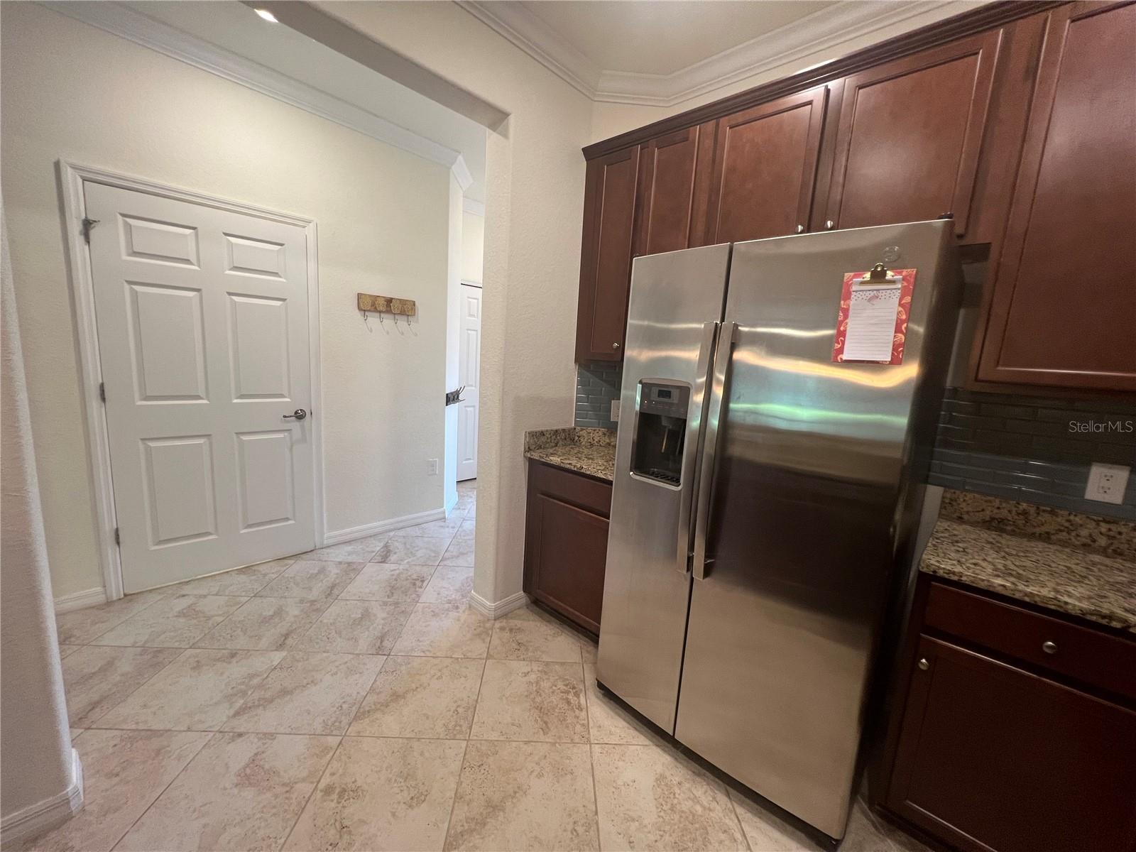 GRAN PARADISO TWNHMS 1B - Residential Lease