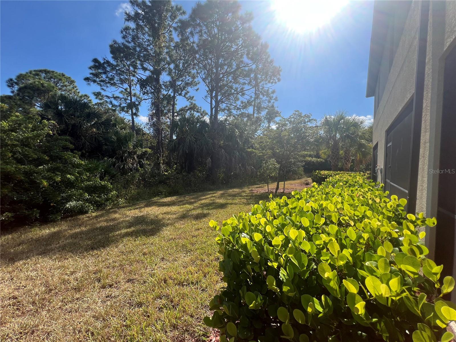 GRAN PARADISO TWNHMS 1B - Residential Lease