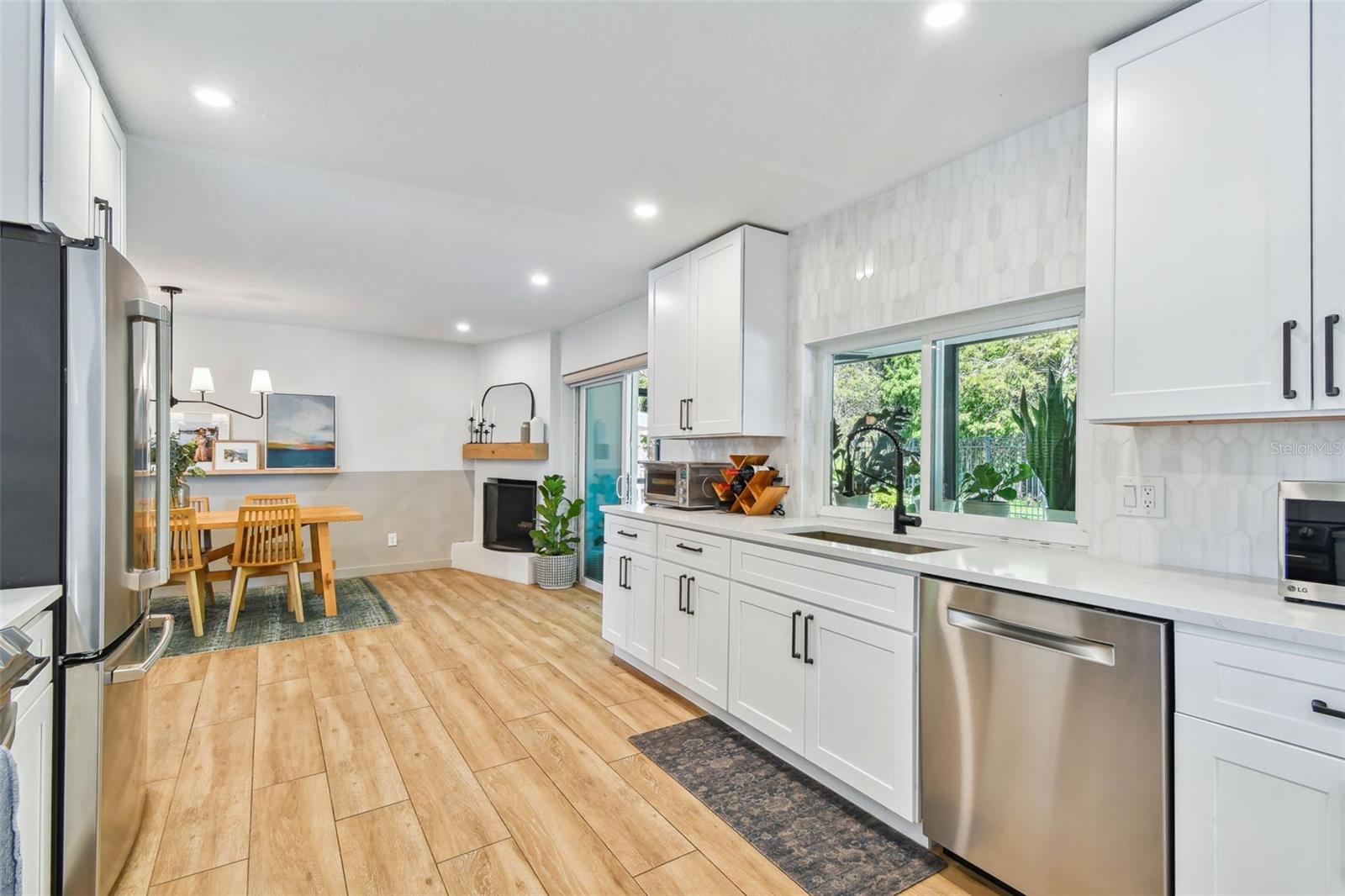 BROADWATER - Residential