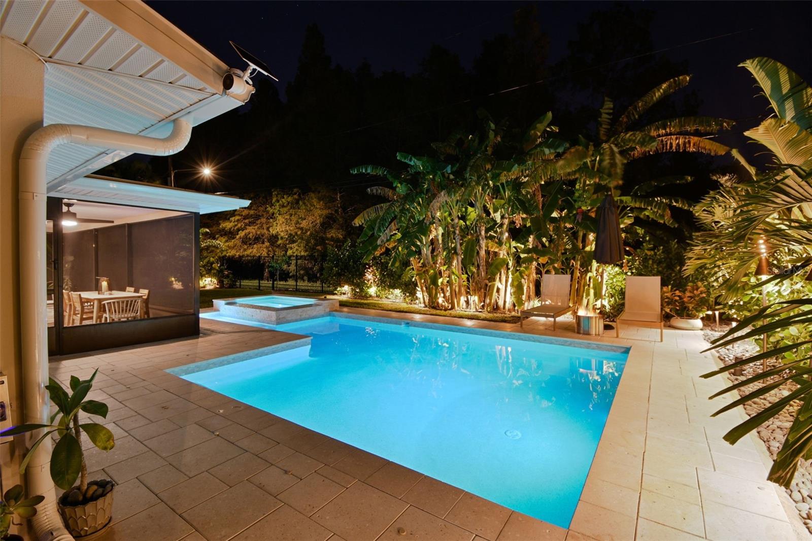 BROADWATER - Residential