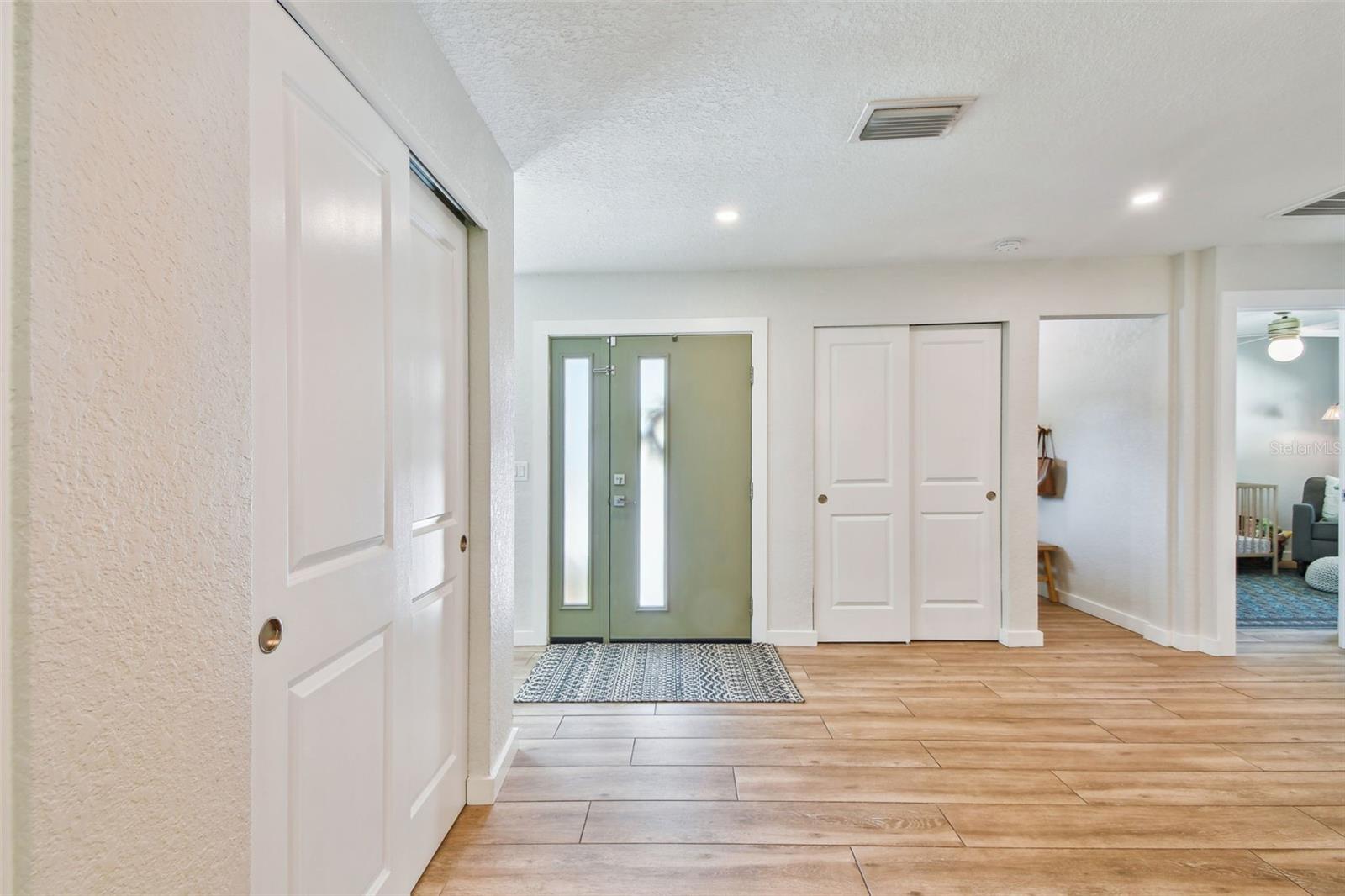 BROADWATER - Residential