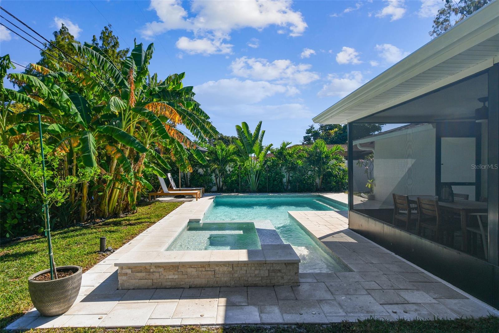 BROADWATER - Residential