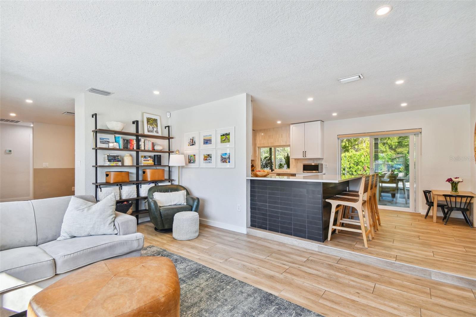 BROADWATER - Residential