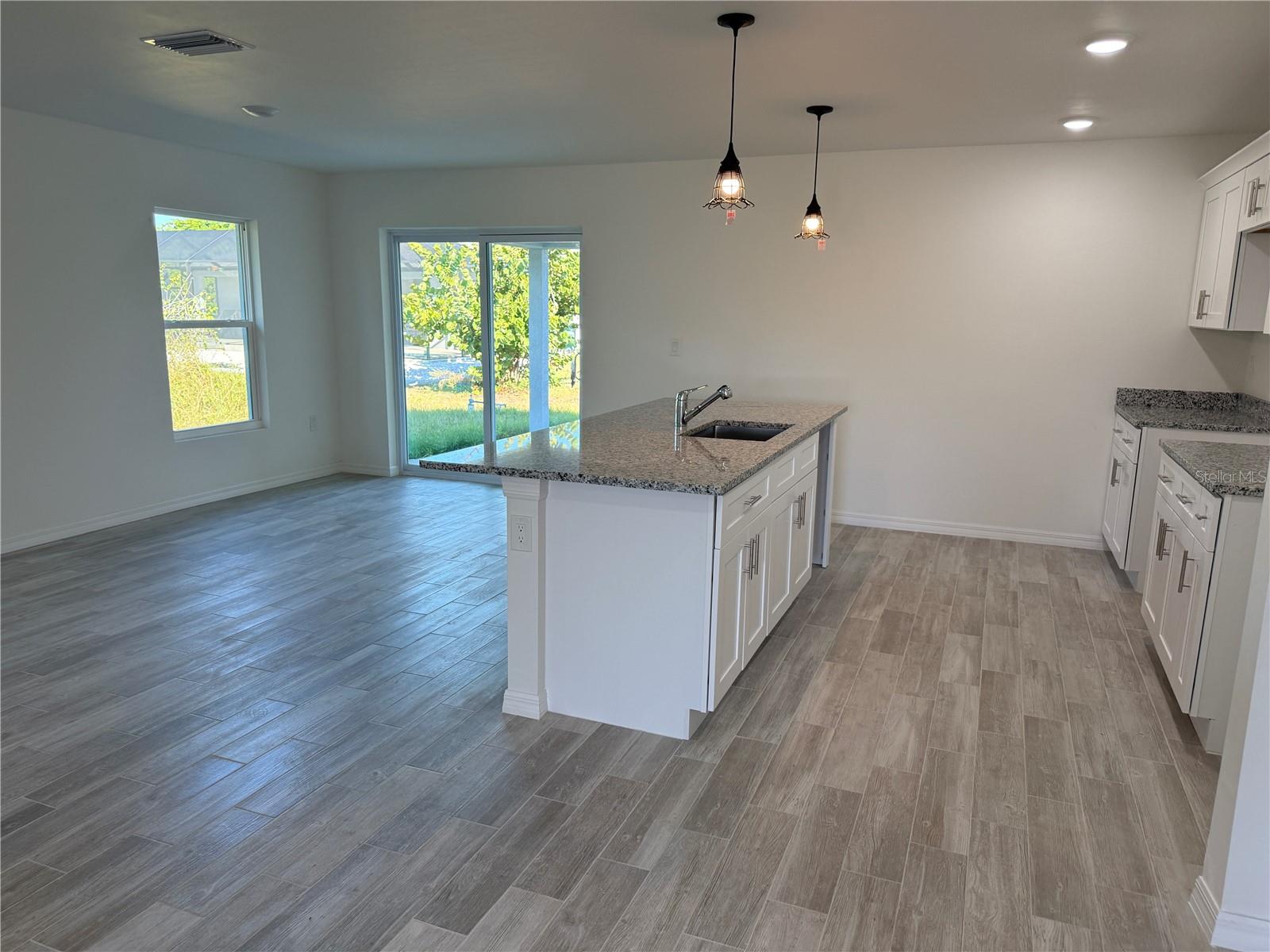 PORT CHARLOTTE SUB 51 - Residential Lease