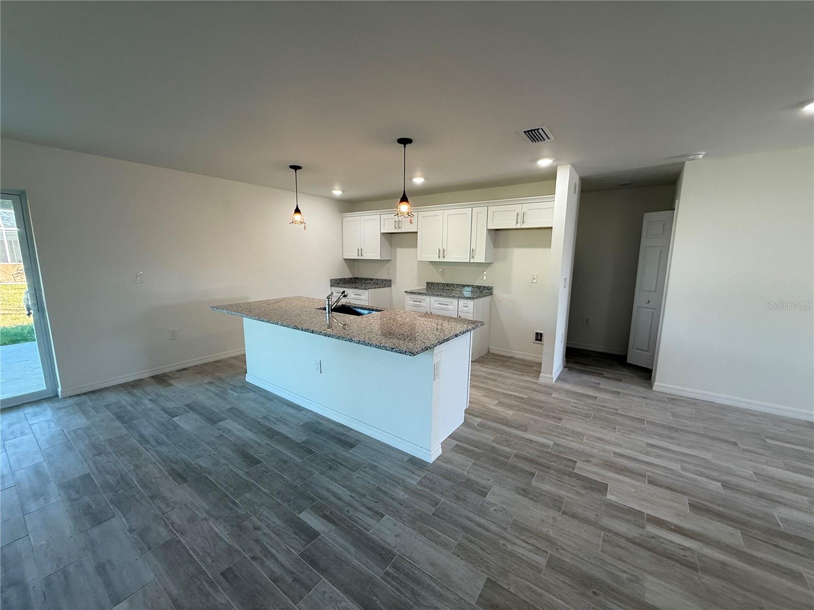 PORT CHARLOTTE SUB 51 - Residential Lease