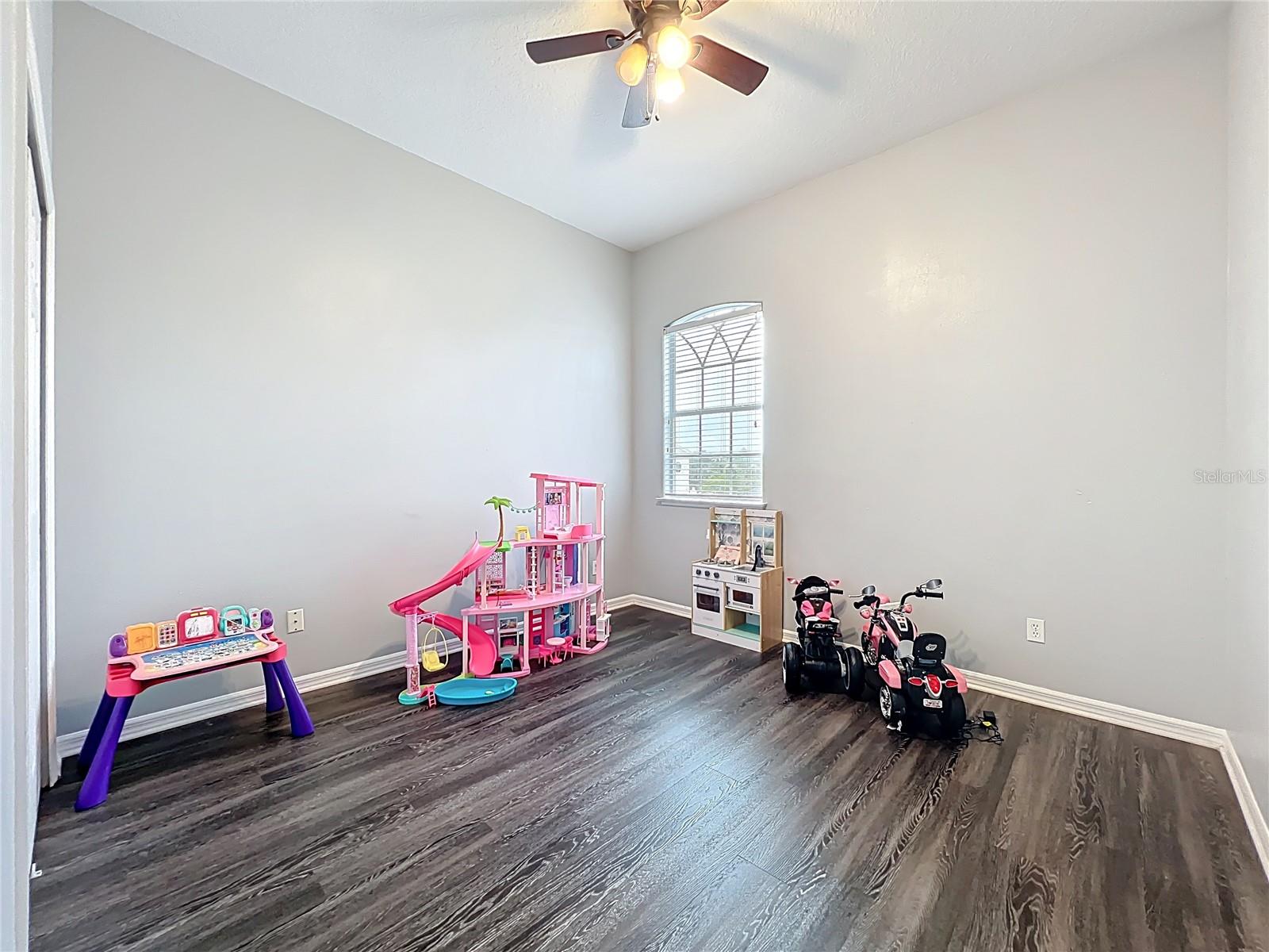 CEDAR BEND/MDW WOODS PH 02 A-C - Residential