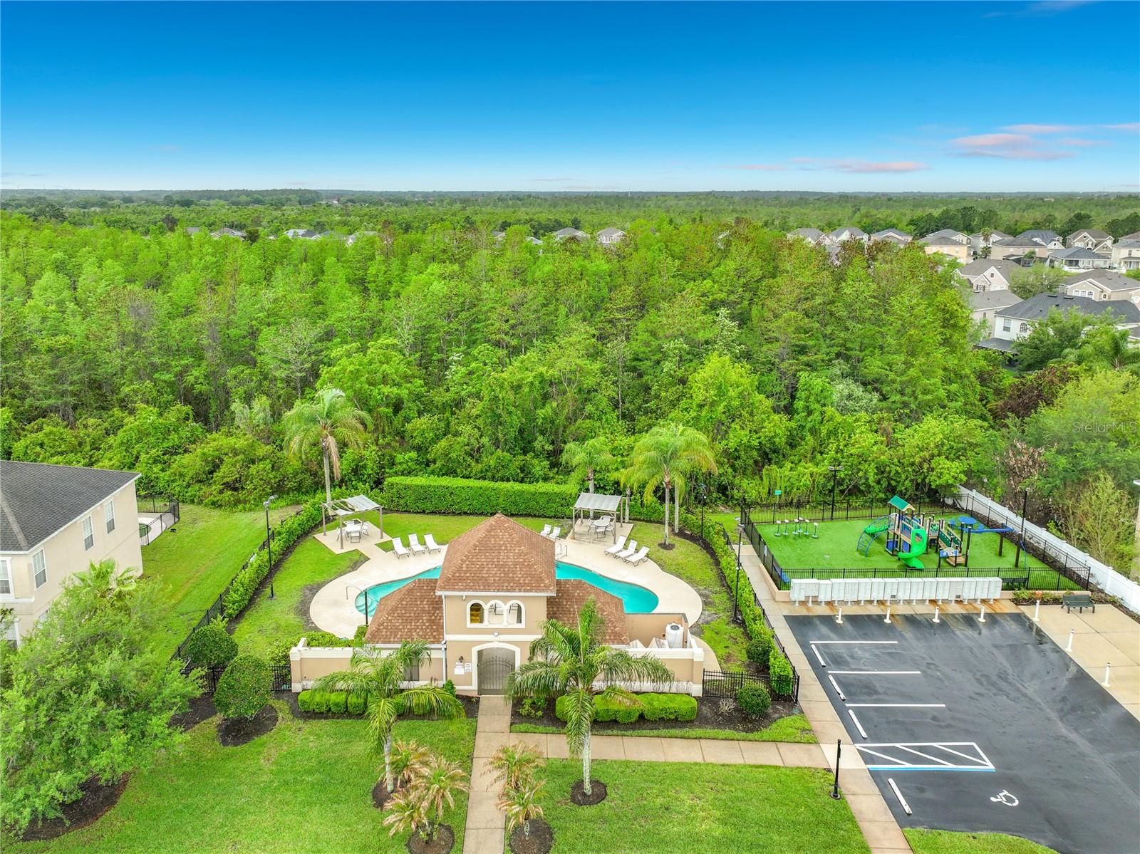 CEDAR BEND/MDW WOODS PH 02 A-C - Residential