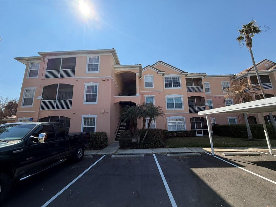 This 2-bedroom, 2-bath condo is located in the highly desirable Hunters Creek area, offering convenience, comfort, and a sought-after community setting. The unit is ready for immediate occupancy, making it an ideal option for a quick move-in or investment opportunity.