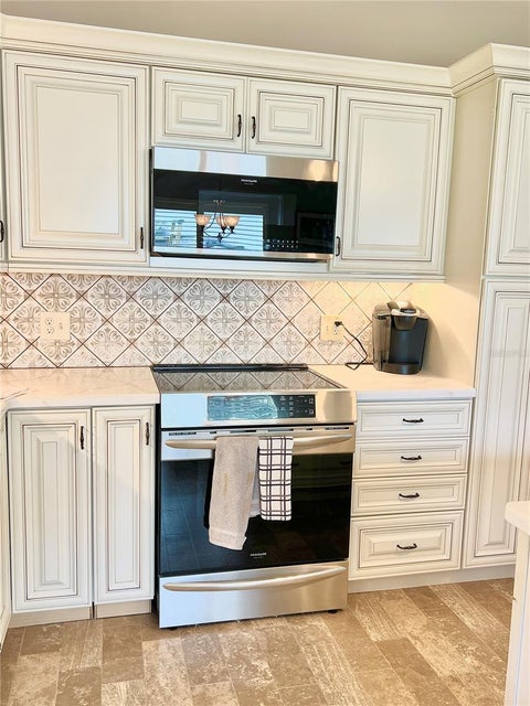 Tiny photo for 835 Silver Oak Avenue, Lady Lake, FL 32159 (MLS # G5119573)