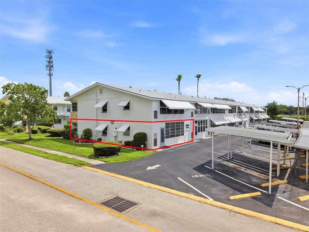 Photo of 5895 18th Street N #1, St Petersburg, FL 33714 (MLS # TB8536621)