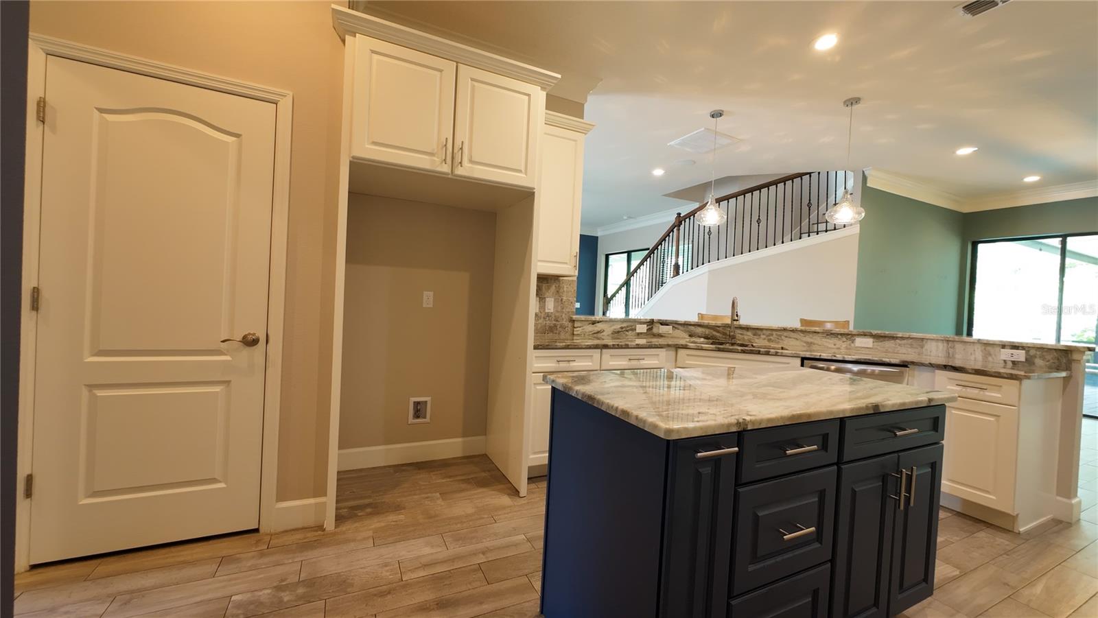 SOUTHERN OAKS - Residential