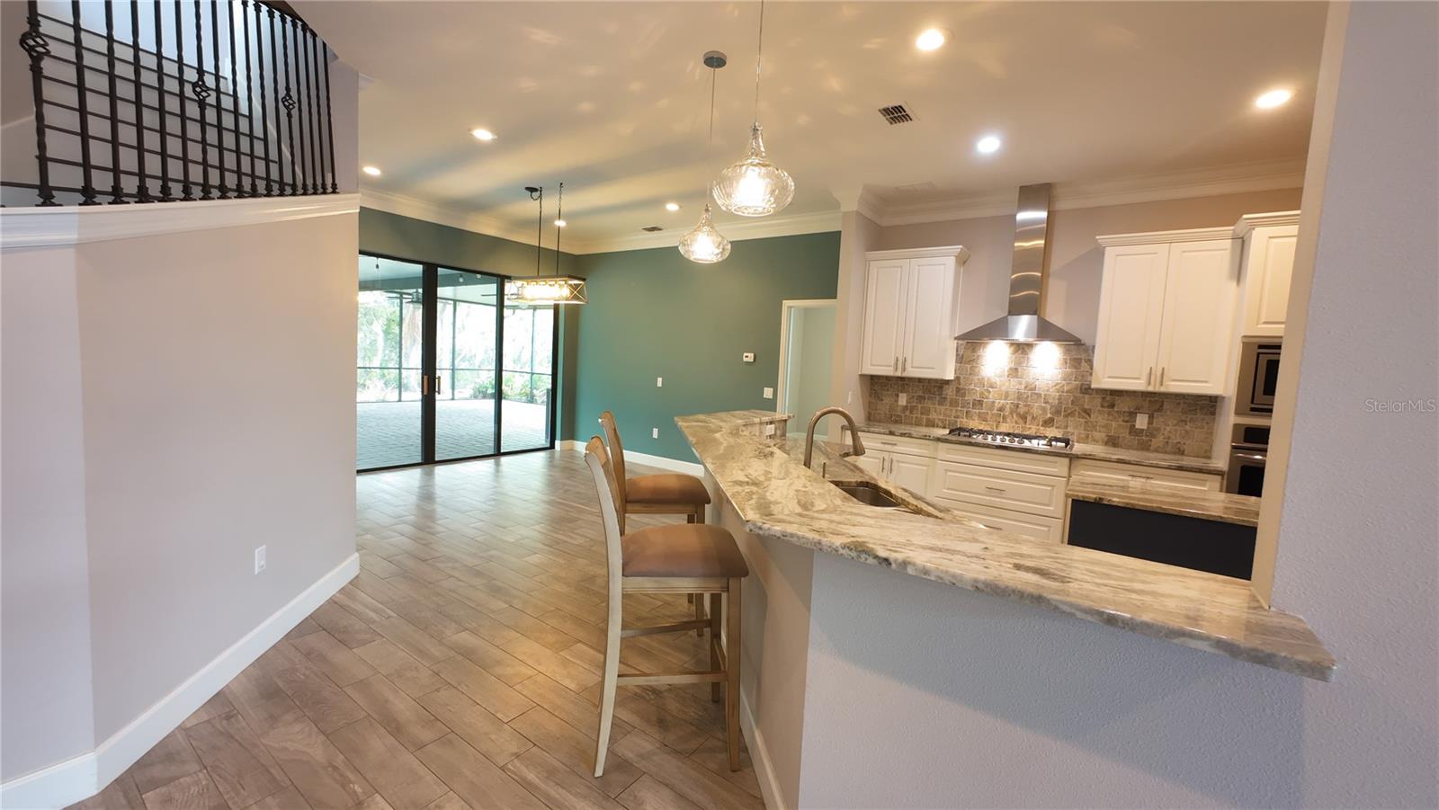 SOUTHERN OAKS - Residential