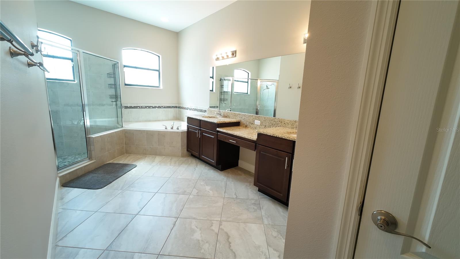 SOUTHERN OAKS - Residential