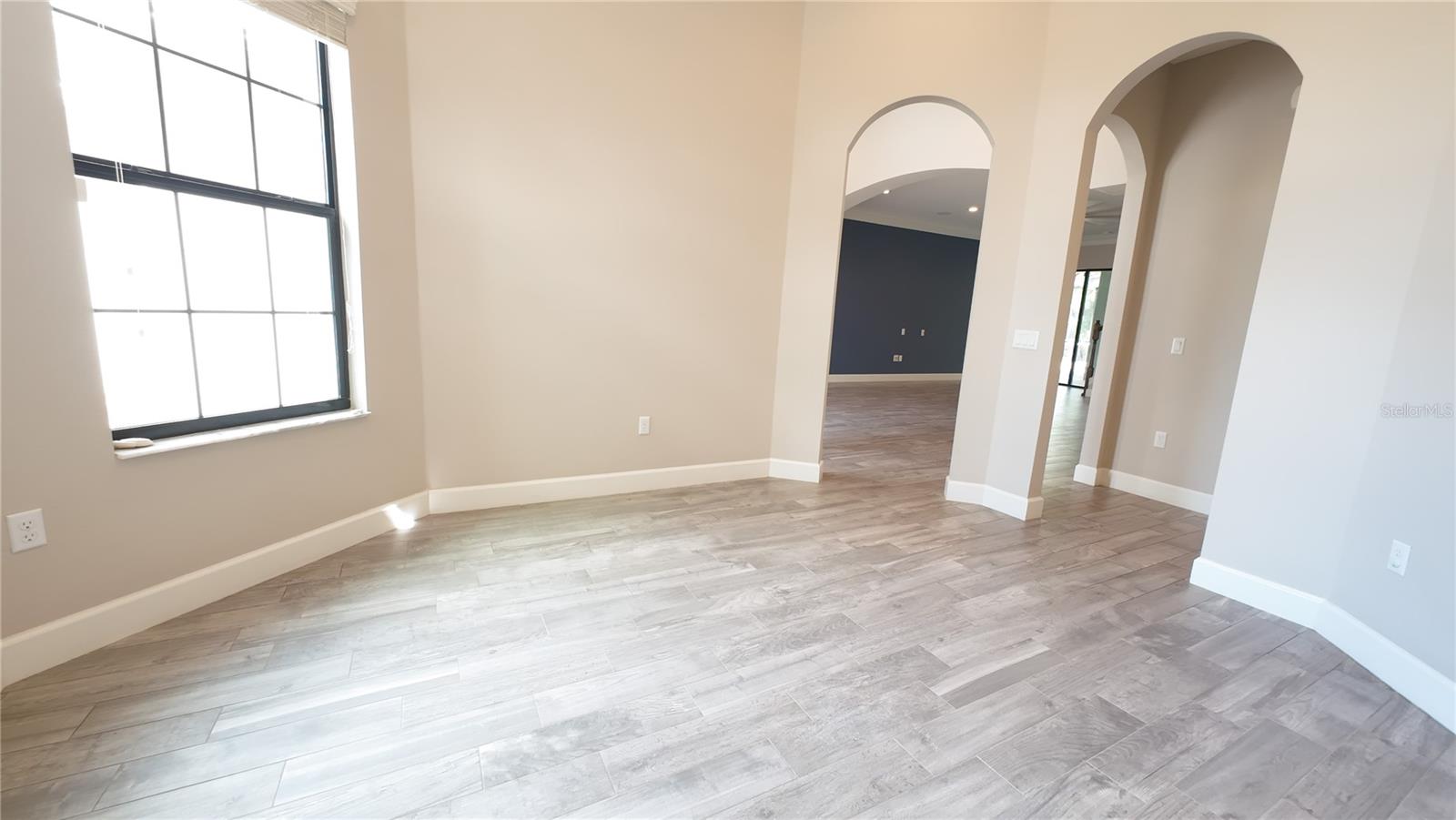 SOUTHERN OAKS - Residential