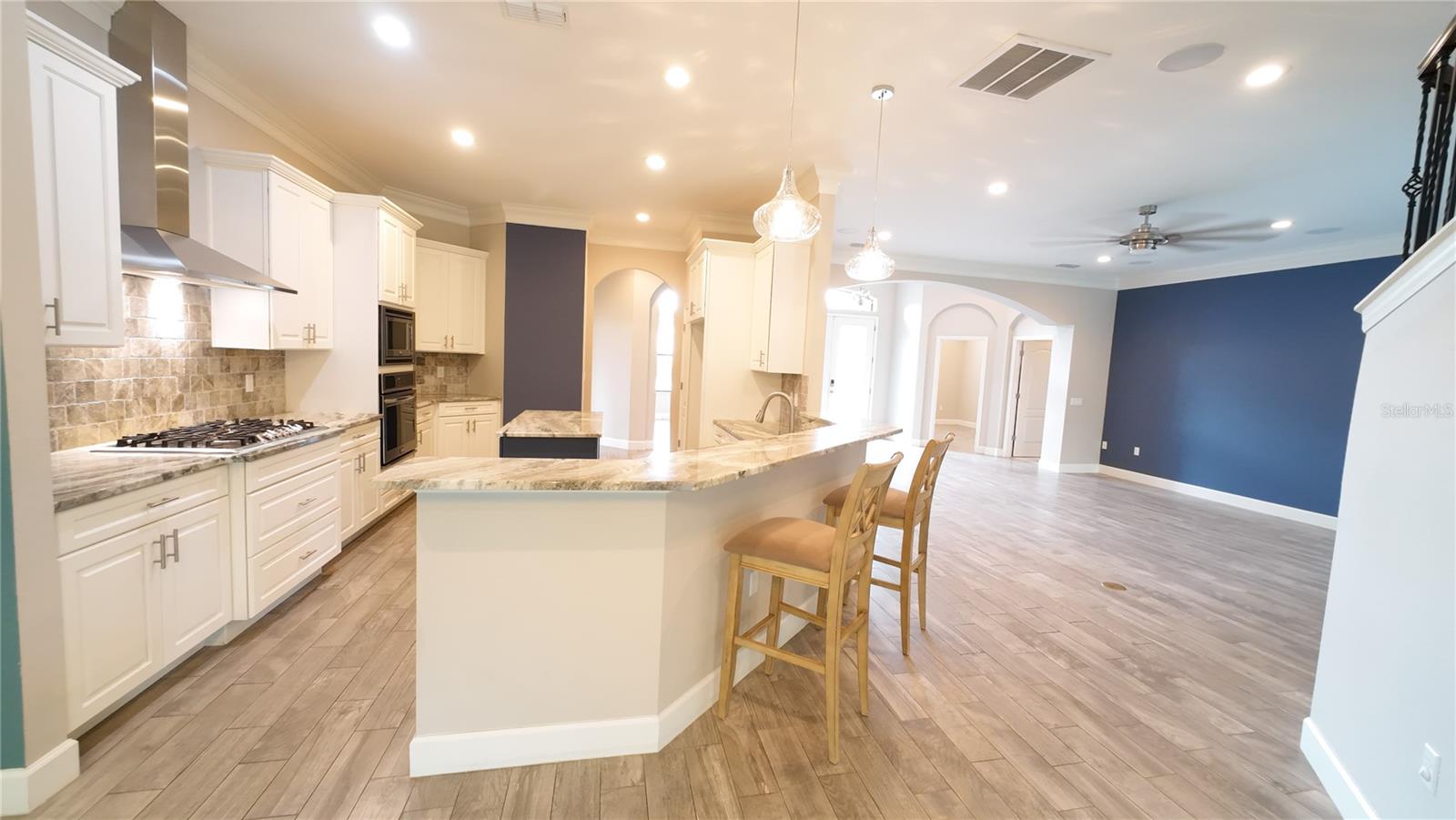 SOUTHERN OAKS - Residential