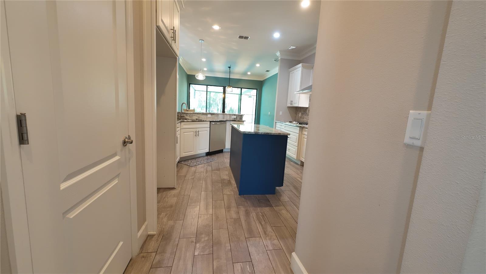 SOUTHERN OAKS - Residential